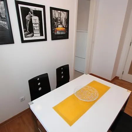 New Belgrade Apartment Neven, Parking 5 Evra Dan Dış mekan fotoğraf